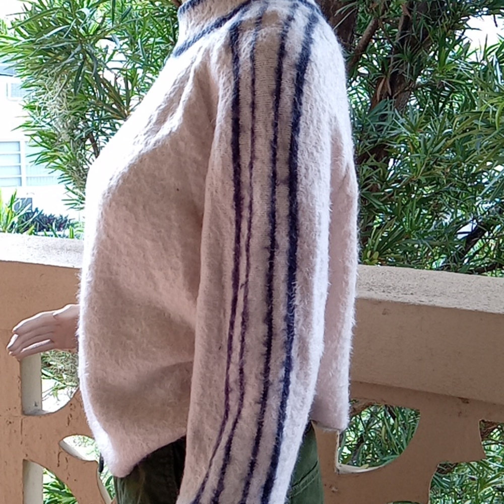 Cliche sweater - Picture 3 of 10